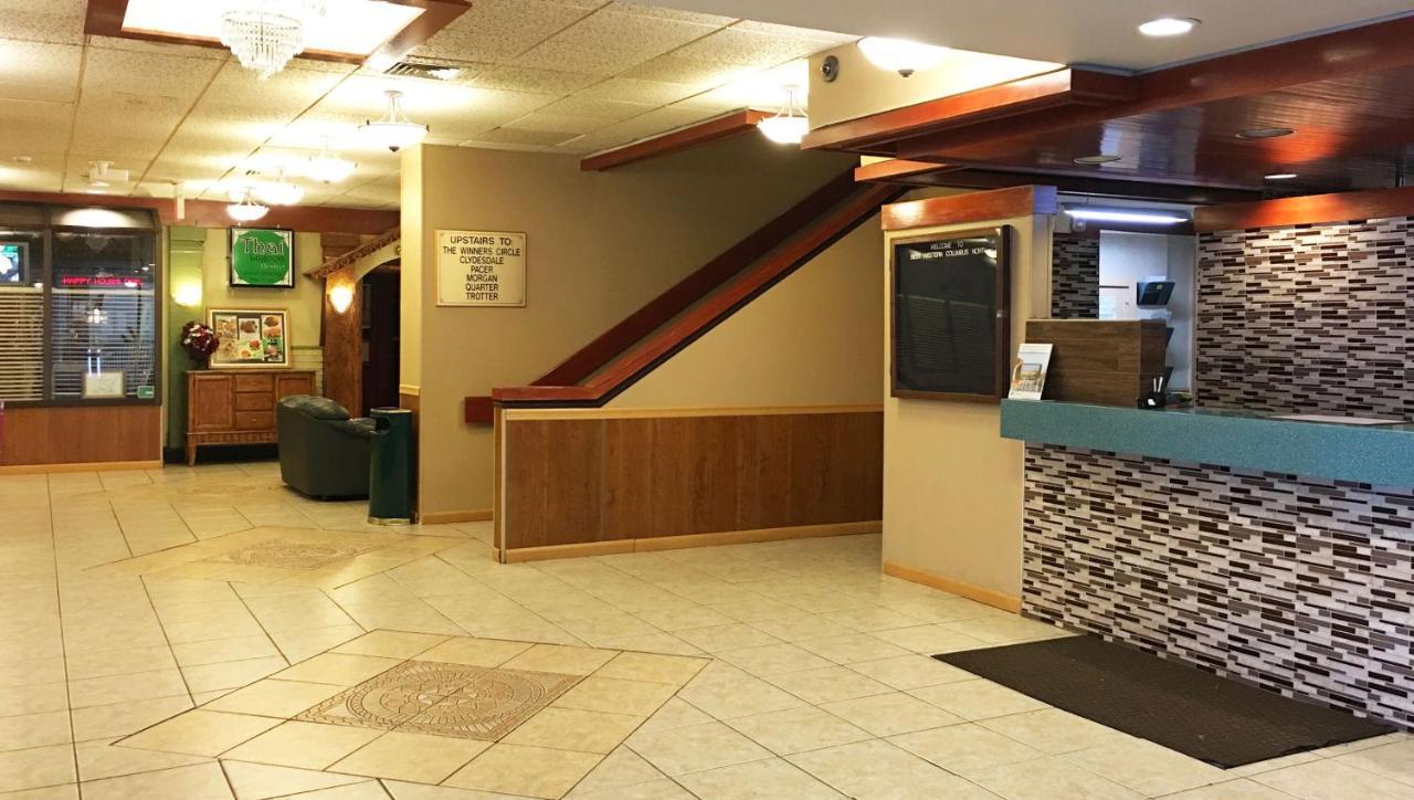 Отель Magnuson Grand Columbus North Экстерьер фото